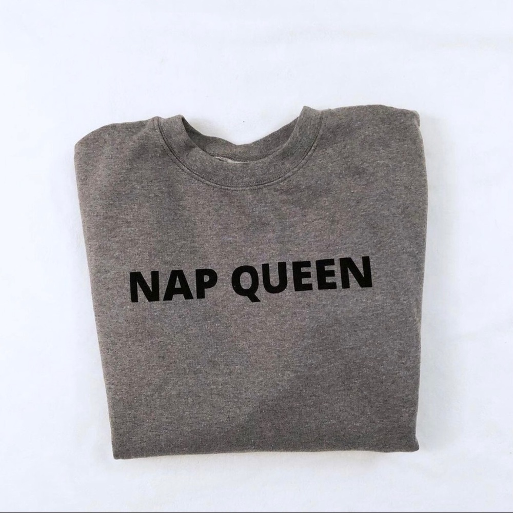 Nap queen crewneck